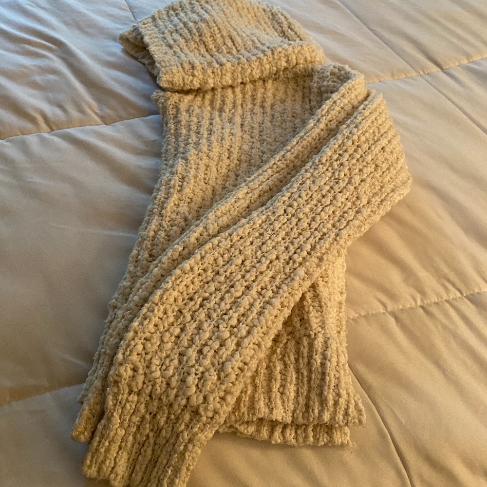 Sweater - Picture 2 of 3